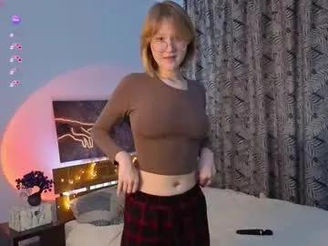 Freechat adelin_frosty on Chaturbate
