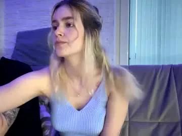 amandatalk — Hello guys, let's have some fun and make it :)  // GOAL: Lick of my pussy [165 tokens left] #blonde #couple #18 #new #feet