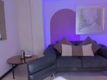 Freechat bonnyrosex on Chaturbate