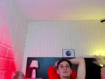 Freechat clydeandbonniee_ on Chaturbate
