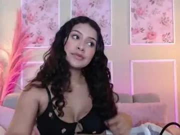 Freechat curlydani on Chaturbate