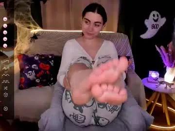 Chaturbate cute_chus is Freechat cute_chus — Goal: Suck finger with eyes contact #teen #18 #german #shy #nonude - Next Goal: Doggy tease