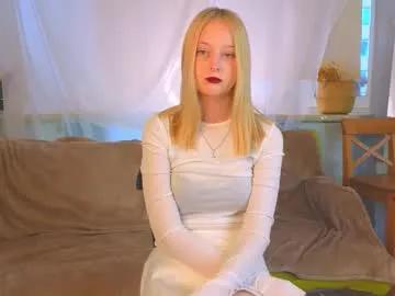 Freechat darceyheyd on Chaturbate