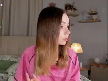 Freechat darklycurious on Chaturbate