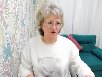 Freechat evelynblissful on Chaturbate