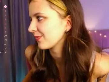 Freechat fluffy_waffles on Chaturbate