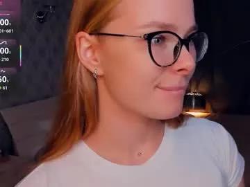 jeanicecoult — GOAL: play with  t-shirt and seduce you sexually with my shoulders [13 tokens remaining] Welcome to my room! #feet #shy #redhead #lovense #new