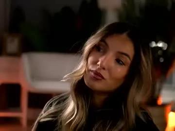 Freechat kellymathews on Chaturbate