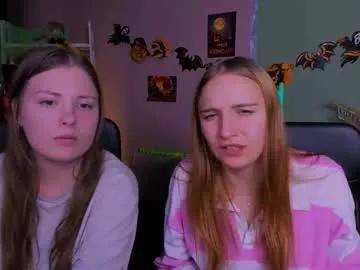 Freechat kleri_paint on Chaturbate