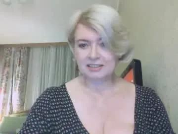 laramrs — Hello! Glad to see you here, let's make our communication amazing together. #new #nonude #mature #natural #lady [280 tokens remaining]