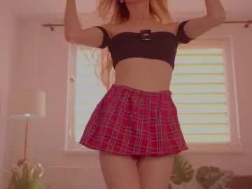 Freechat lovellynelly on Chaturbate