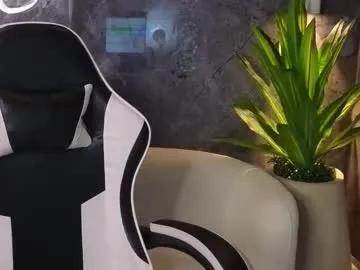 Group mary_luxx_tp on Chaturbate