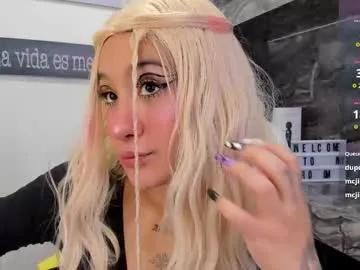 Freechat miss_danika on Chaturbate