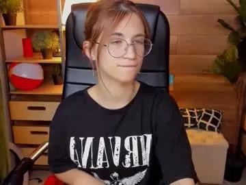 Freechat moon13152 on Chaturbate