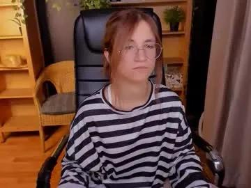 Freechat moon13152 on Chaturbate