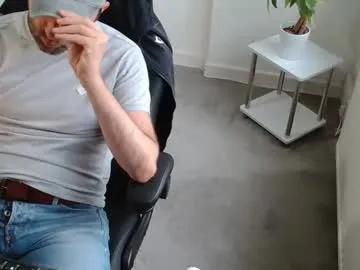 Freechat mr_matthew_me on Chaturbate