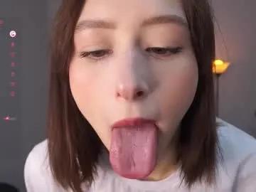 Freechat myriambirkett on Chaturbate