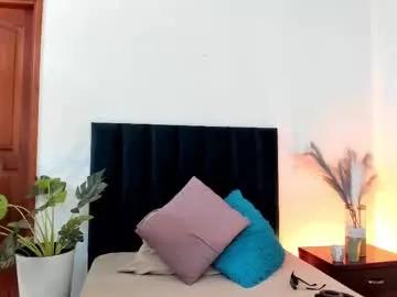 Freechat ninacavallli on Chaturbate