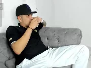 Freechat owensttone on Chaturbate