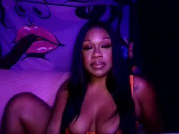 Freechat passionmula on Chaturbate