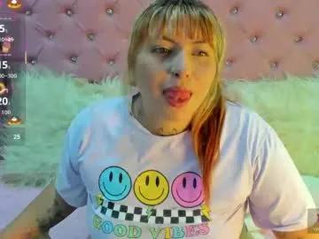 Freechat pretti__violet_ on Chaturbate