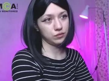 Freechat queenofwandss on Chaturbate