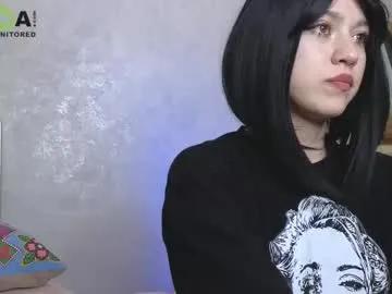 Freechat queenofwandss on Chaturbate