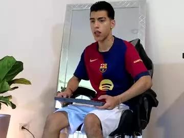 Freechat russell_adams_ on Chaturbate