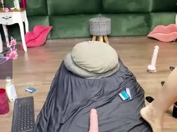 Freechat selensummer on Chaturbate