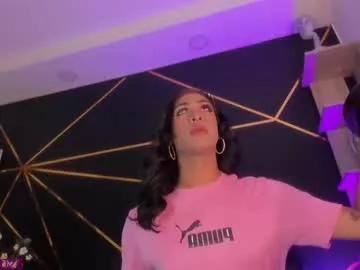 Freechat sexwildlatin on Chaturbate