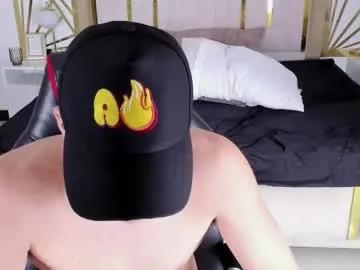 sexyboy_vc — Heeyyy! :) Heyyy im a naugthy muscle boy and i need a loot excersice with u #bigcock #sexy #flirt #18 #muscle