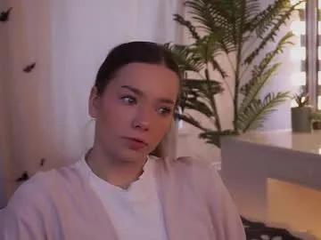 shelbymoravek — You can make me stand? Hello me name is Bella and im so #shy girl. My friend say about me - very #cute girl. Im #18 y.o. and im #new here.I m #young. [28 tokens remaining]