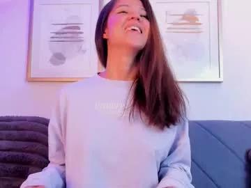 Freechat skyy_bloom on Chaturbate