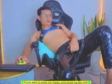 Freechat teddy_cowboy on Chaturbate