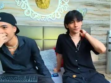 Freechat twinslovers_ on Chaturbate