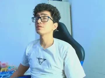 Freechat tylerwhiite_ on Chaturbate