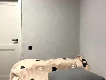 Freechat wildpeachh on Chaturbate