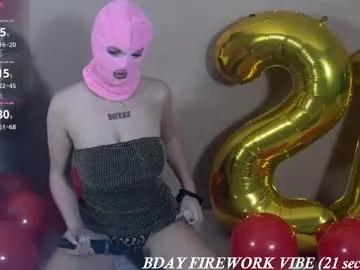Freechat zoeythepinkmask on Chaturbate