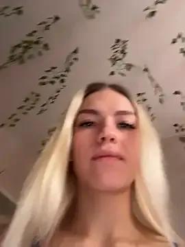 StripChat -Sexy_Barbie- is Freechat -Sexy_Barbie- — show boobs oil