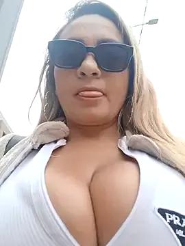 Freechat Afroditecash on StripChat