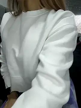 Alyssa_76 — Show boobs