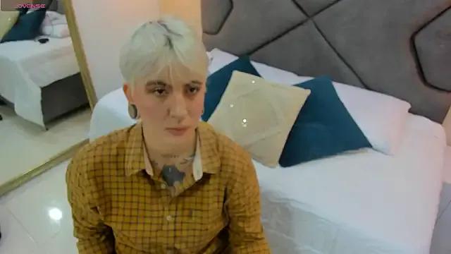 Freechat amy_ink on StripChat