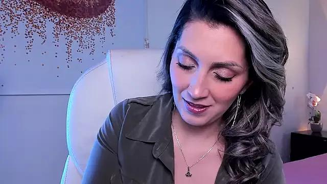 anny_sweet72 on StripChat 