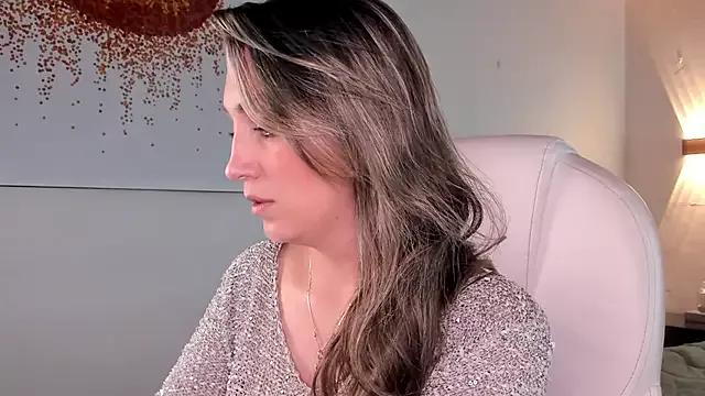 anny_sweet72 on StripChat 