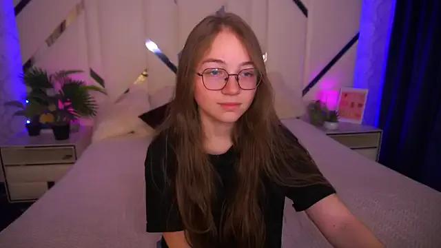 StripChat ArrinaWairr is Freechat ArrinaWairr — cheer me up with coffee