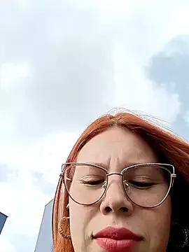 Freechat aurora_sky11 on StripChat