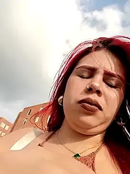 Freechat aurora_sky11 on StripChat