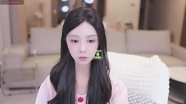 Bella-999 on StripChat 