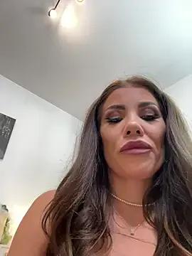 Freechat CelineReys on StripChat