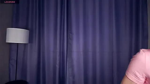 StripChat EdaKirkIin is Freechat EdaKirkIin — Eye contact